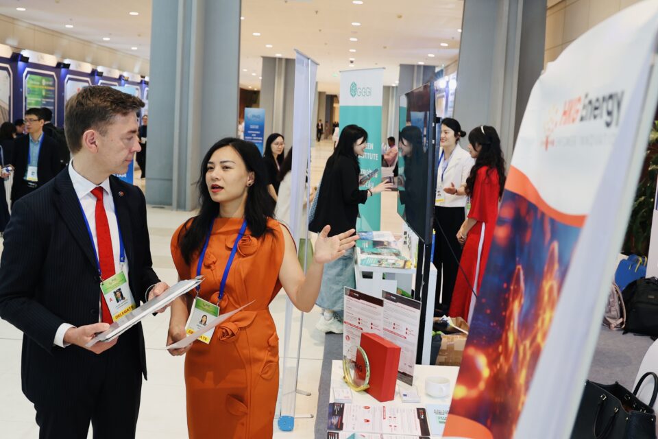 sharing about hkg energy to the eu ambassador to vn